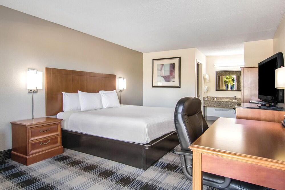 Motel 6 Harrisburg Pa Near Pa Expo Center Bagian luar foto