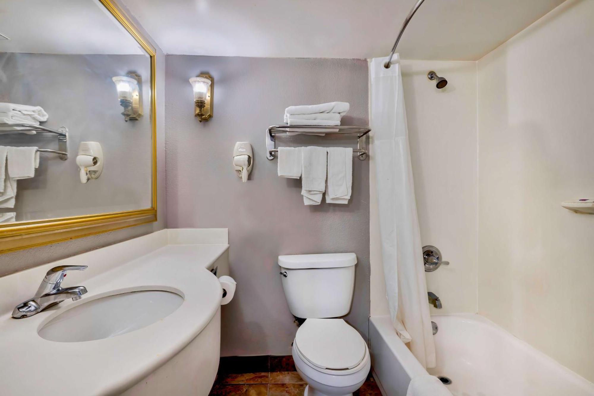 Motel 6 Harrisburg Pa Near Pa Expo Center Bagian luar foto