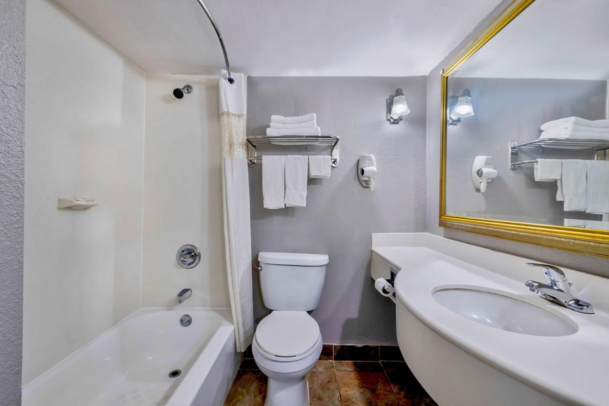 Motel 6 Harrisburg Pa Near Pa Expo Center Bagian luar foto