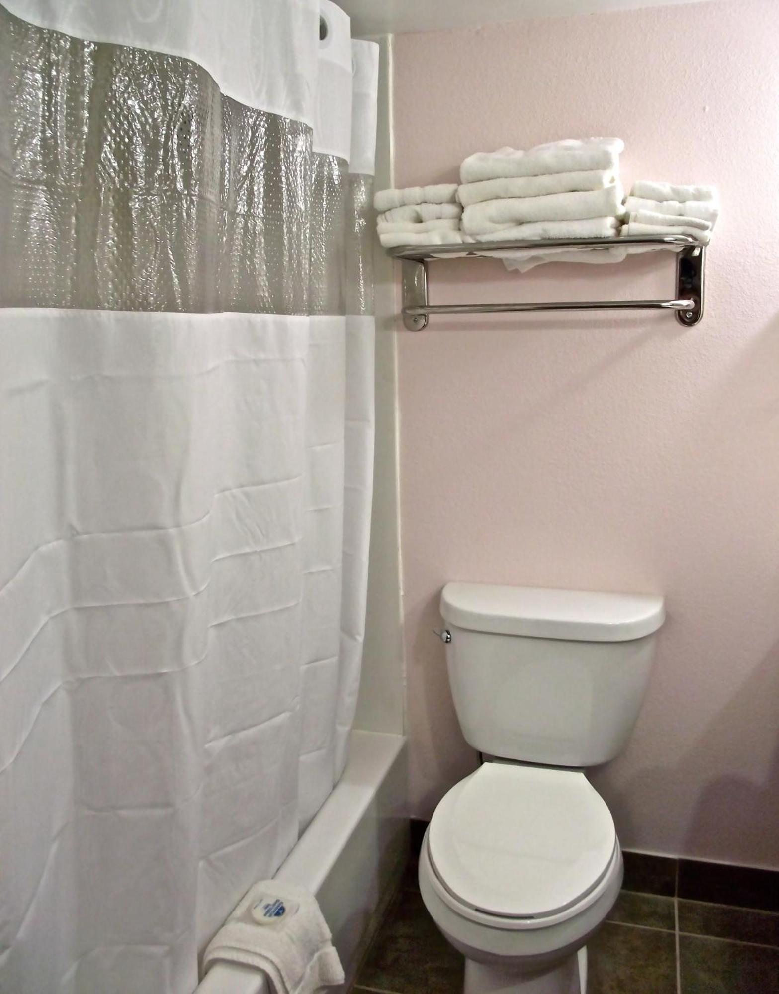 Motel 6 Harrisburg Pa Near Pa Expo Center Bagian luar foto