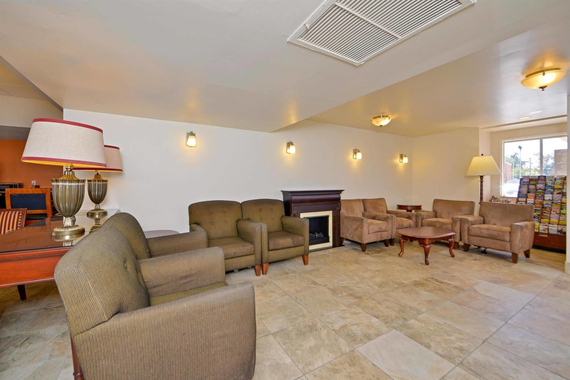 Motel 6 Harrisburg Pa Near Pa Expo Center Bagian luar foto